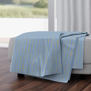 Medium blue/gold dots