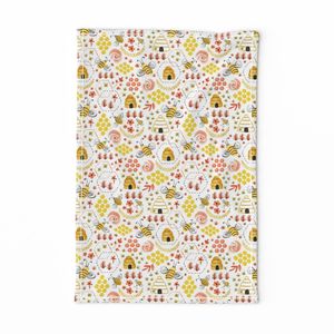 Sweet Cottagecore Bumblebee & Beehive Floral - Spring Garden White Pink R
