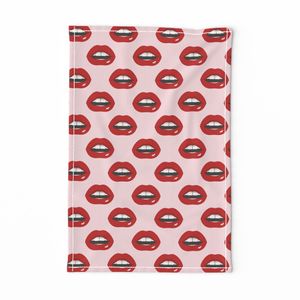 Pop Art Lips on Pink Md