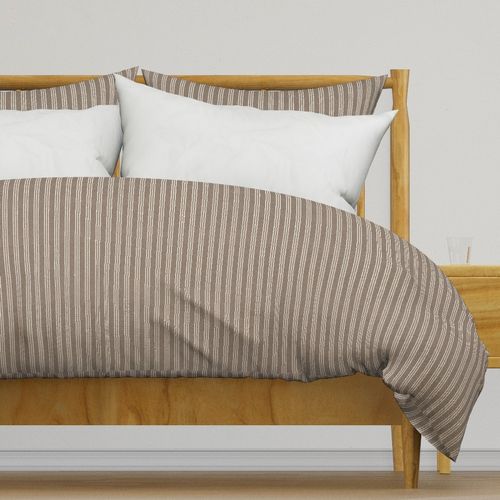 (small scale) Triple Stripes - 3 stripes vertical - taupe - LAD22
