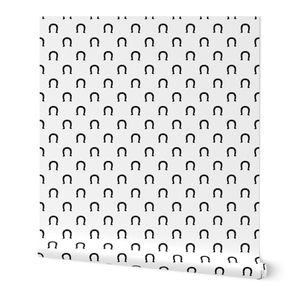 Horseshoe Pattern Black on White