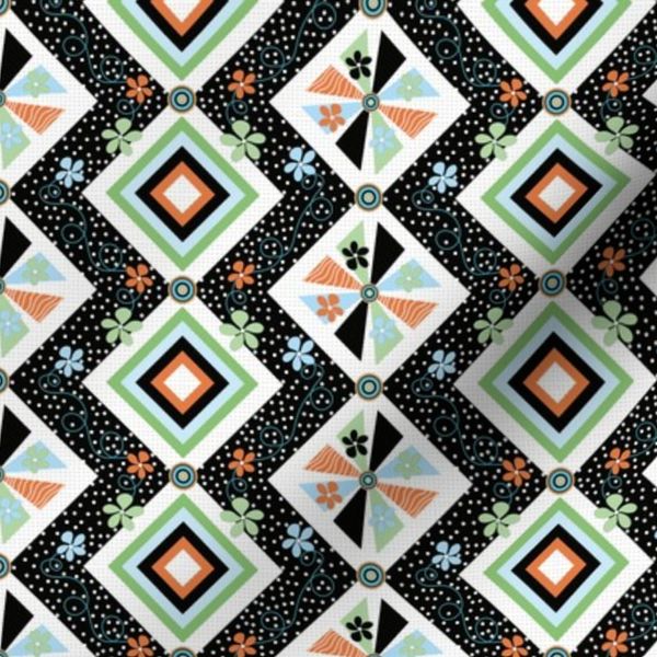 Pattern Clash- Black Extra Small
