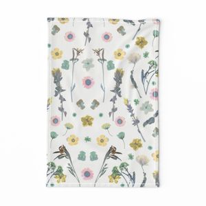 Pressed Flowers 02 in pink and yellow small pattern