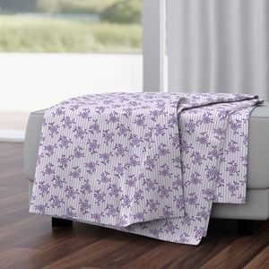 503 Small scale lavender purple pretty floral hand drawn non directional