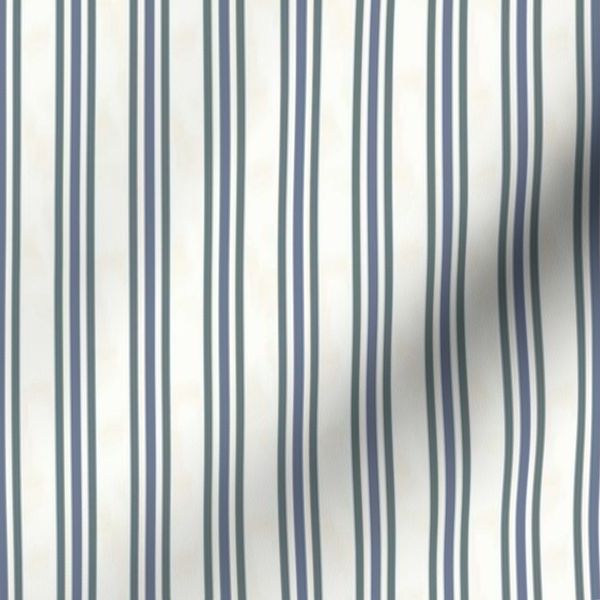 Poloval Stripe D in Navy/Cream