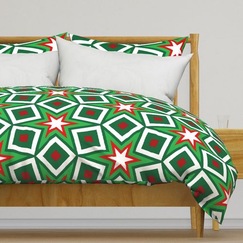Squares dancing around red and white stars on green background