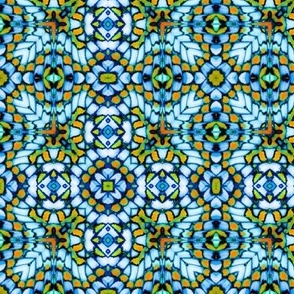 Anicia intertwined / stained glass