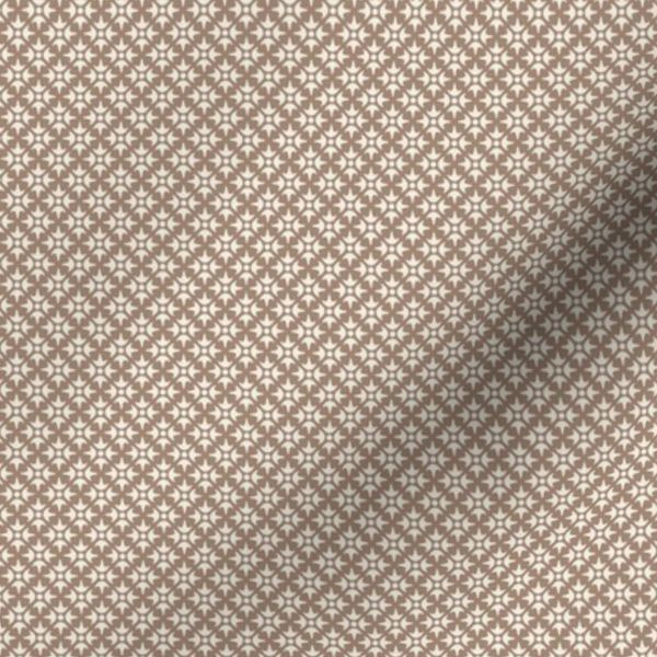 Thistle Star - 3863 mini - Cannoli Cream on Chanterelle Brown