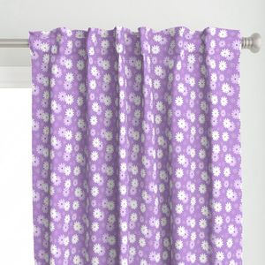 (Small) Cheerful Spring Daisy Pastel Floral Design In Periwinkle And White