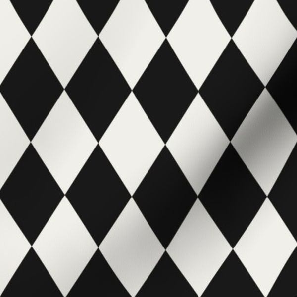 Simple harlequin diamonds - black and white - small scale