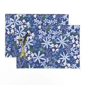 Garden Party Flowers On Navy Blue - Dense English Country Romantic (Large)