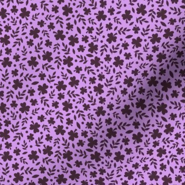 Clover Meadow Toss - Ditsy Floral Clover Scatter in Lilac & Plum Brown
