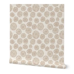 Hand Drawn Wood Slice Rings Tossed Pattern in Tan Eggshell beige