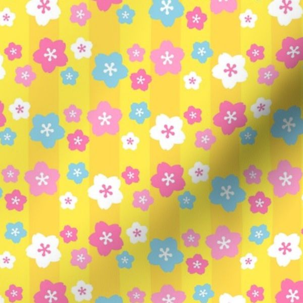 Medium/Yellow/a cherry blossom pattern with a slight stripe