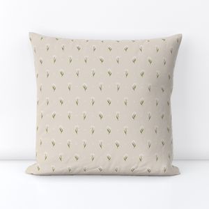 Small Vintage Daisies - Beige