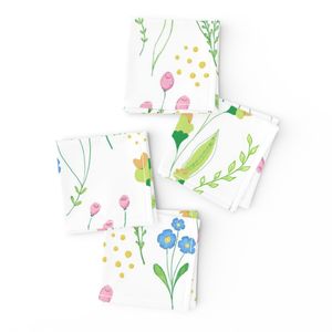 Romantic Cottagecore Meadow Floral pattern delicate wildflowers - white