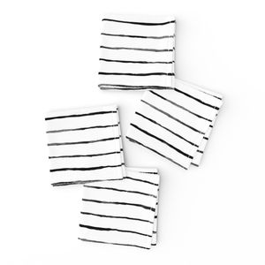 wobbly stripe black and white